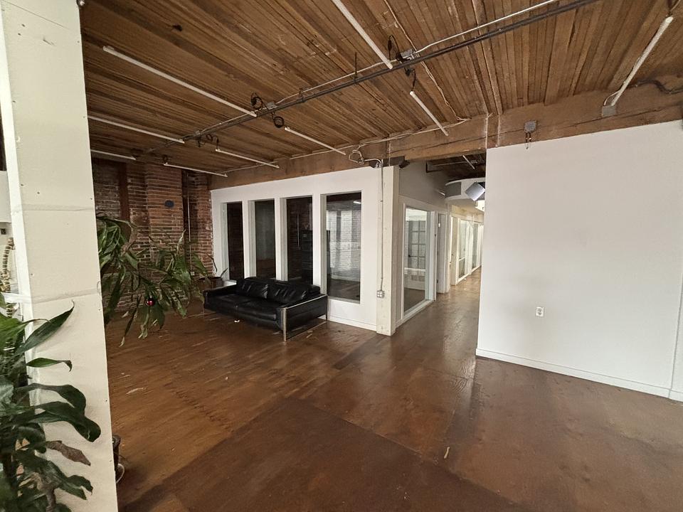 401 - 68 Water St, Vancouver, BC