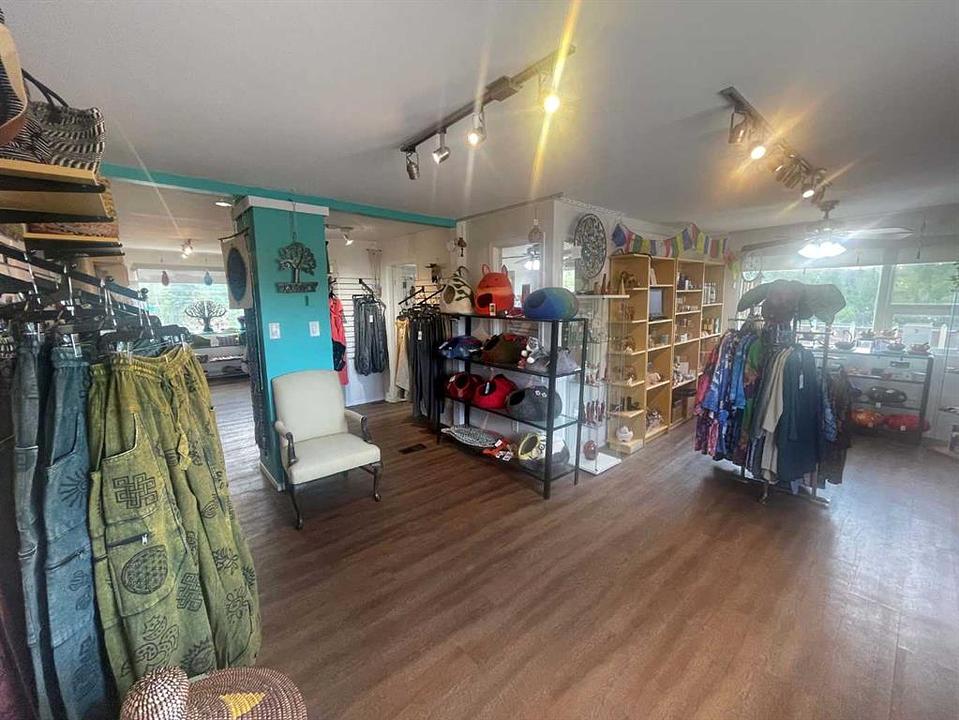 218 Crowchild Trail Northwest, Calgary, AB