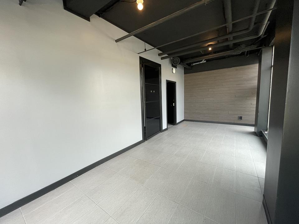 2 - 4820 47 Avenue, Red Deer, AB