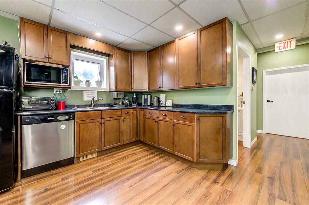 6417 112 Avenue Northwest, Edmonton, AB