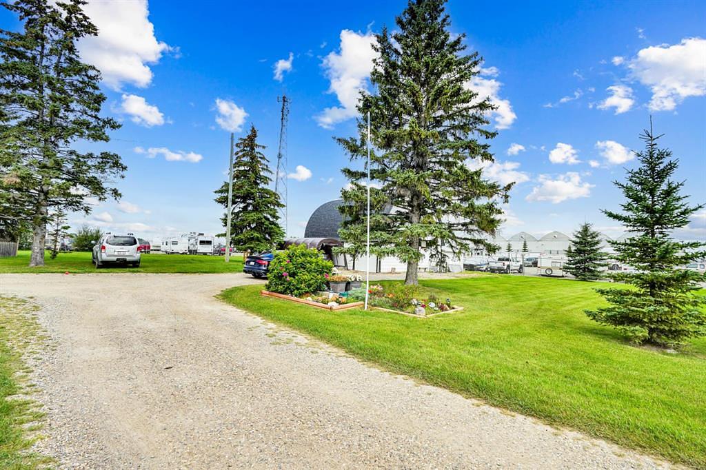 8-1415 sec 582 Highway, Didsbury, AB