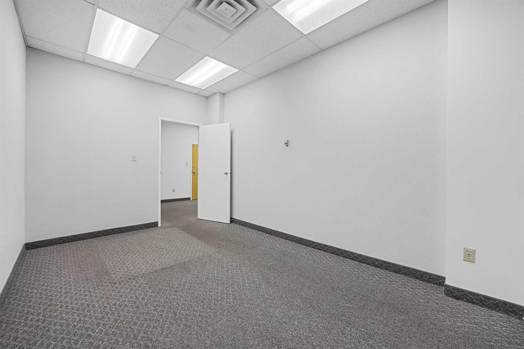 204 - 4603 Varsity Drive Northwest, Calgary, AB