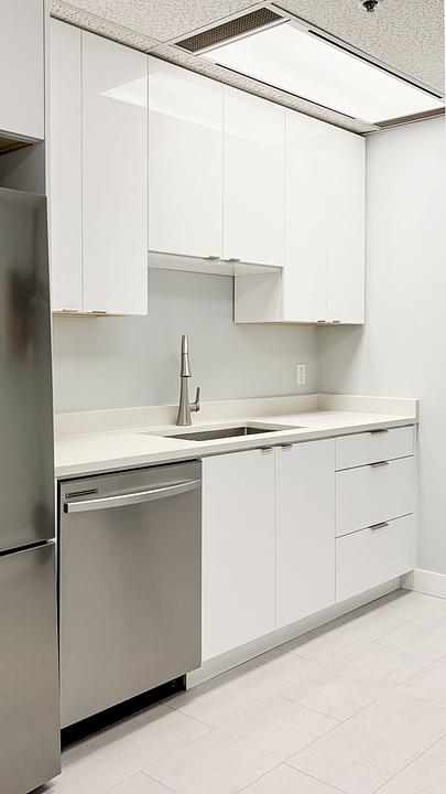 505 - 808 Nelson Street, Vancouver, BC