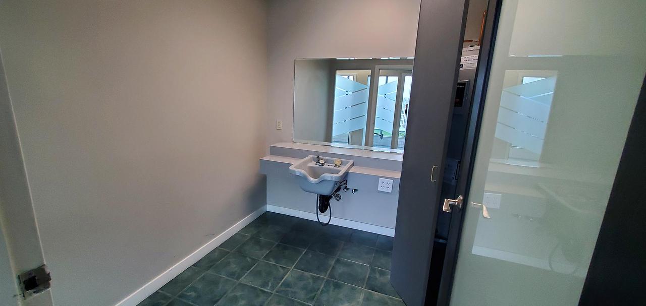 510 - 555 West 12th Avenue, Vancouver, BC