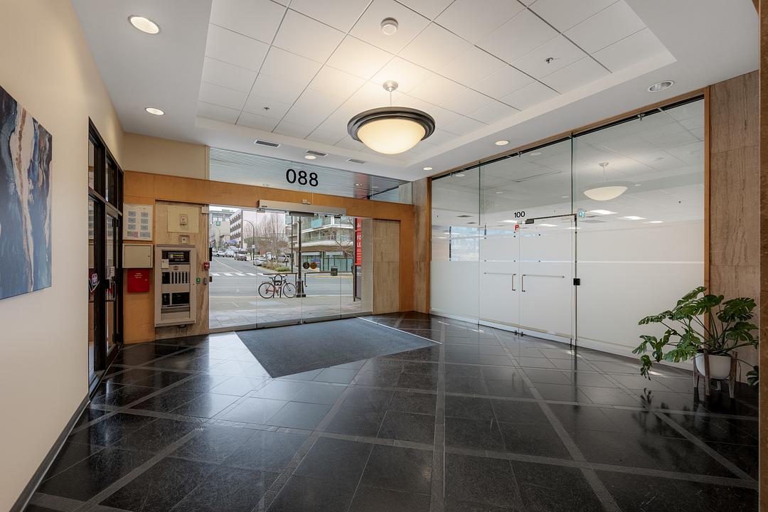 620 - 880 Douglas Street, Victoria, BC