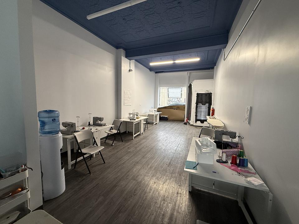 306 Notre Dame Avenue, Winnipeg, MB