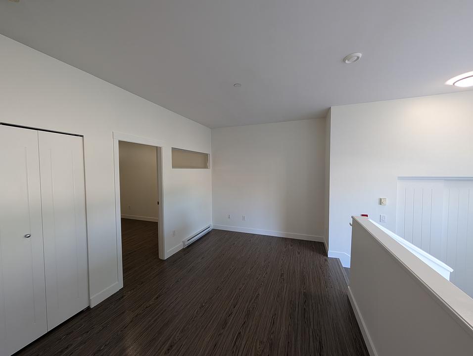 185 - 5738 175 Street, Surrey, BC