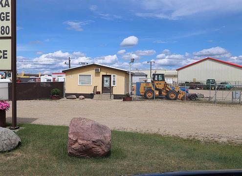 6402 42 Avenue, Ponoka, AB