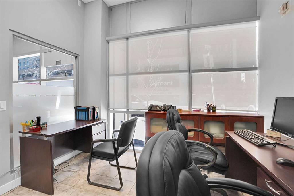 880 4 Avenue Southwest, Calgary, AB