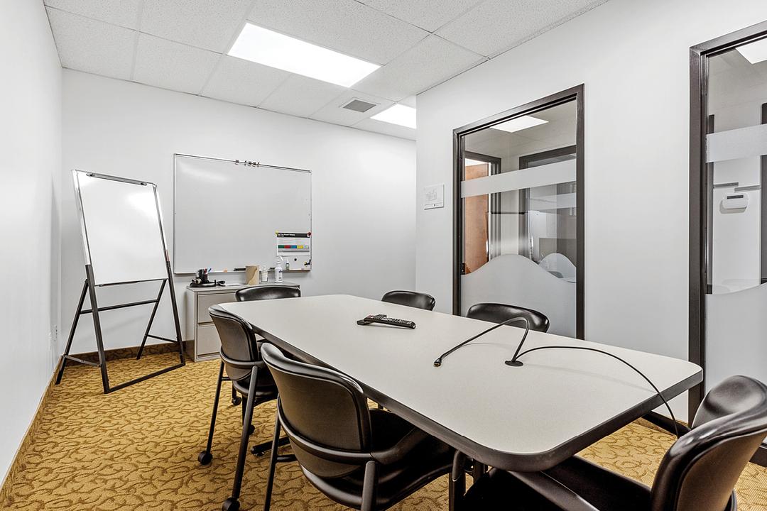 300 - 179 Colonnade Road, Ottawa, ON