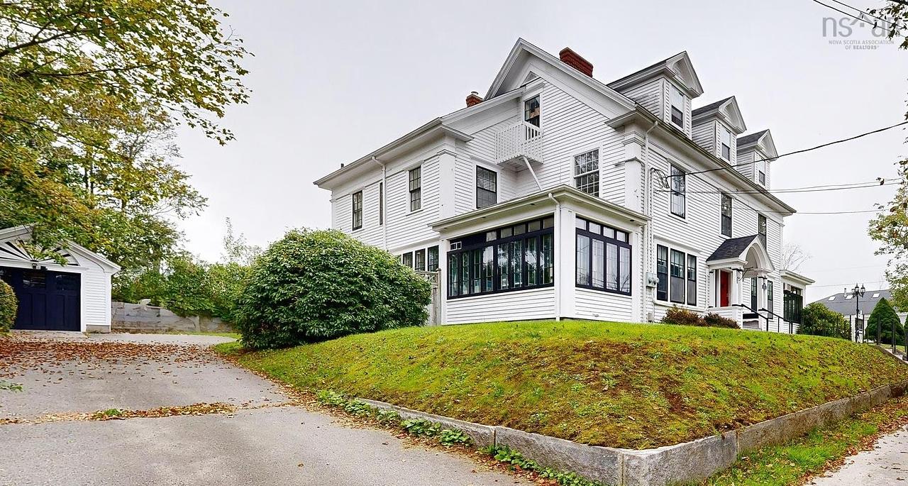 130 Water Street, Shelburne, NS
