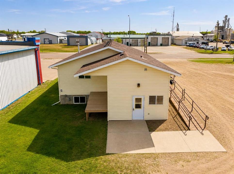 9606 100 Street, La Crête, AB