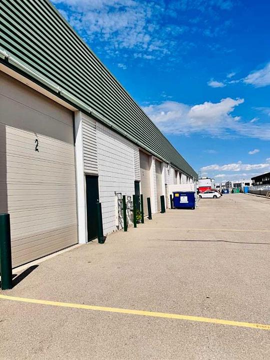 2 - 3610 29 Street Northeast, Calgary, AB