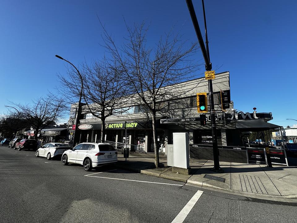 102 - 1975 Lonsdale Avenue, North Vancouver, BC