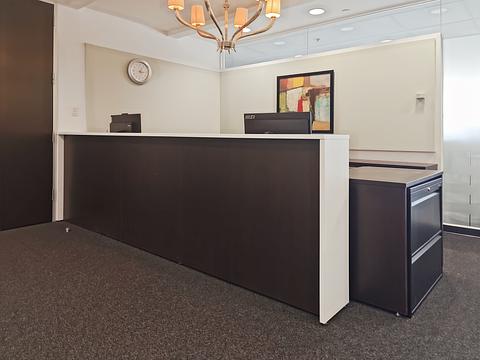 90 Burnhamthorpe Road West, Mississauga, ON
