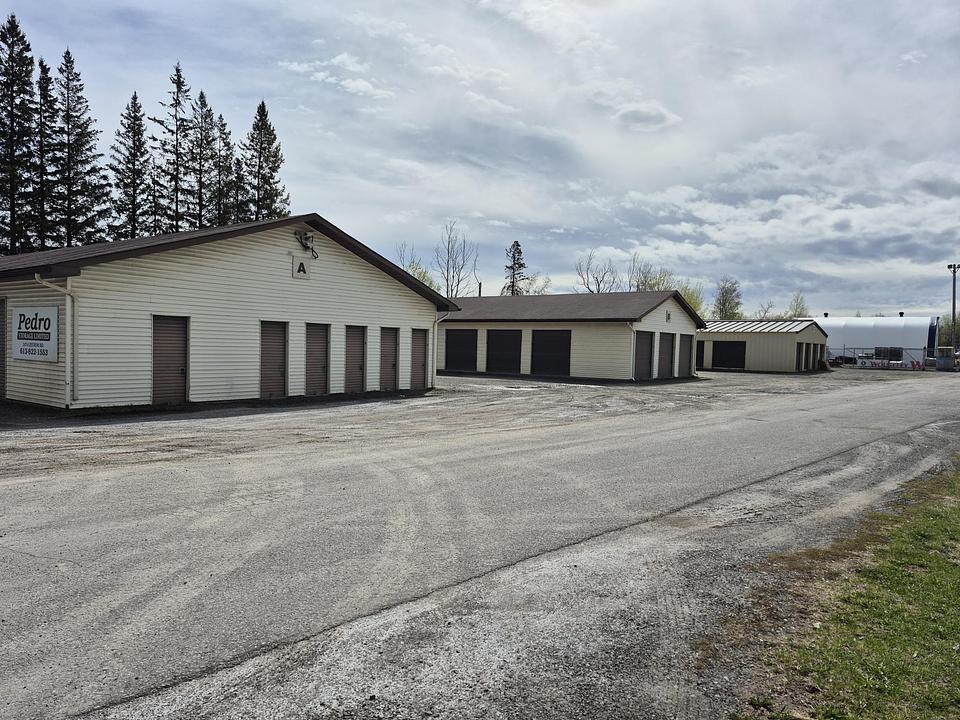 2474 Leitrim Road, Ottawa, ON