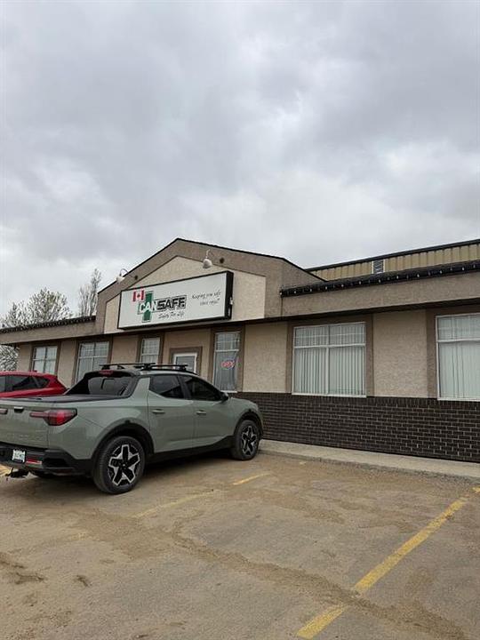 1B - 5803 63 Avenue, Lloydminster, AB