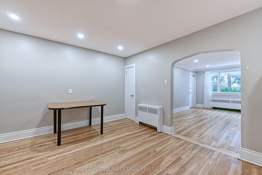 156 Dagmar Avenue, Ottawa, ON