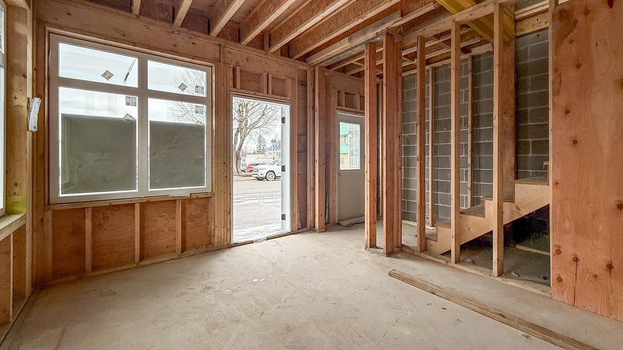 704 Cliff Avenue, Enderby, BC