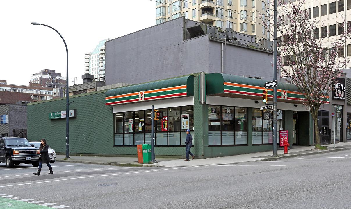 904 Davie Street, Vancouver, BC
