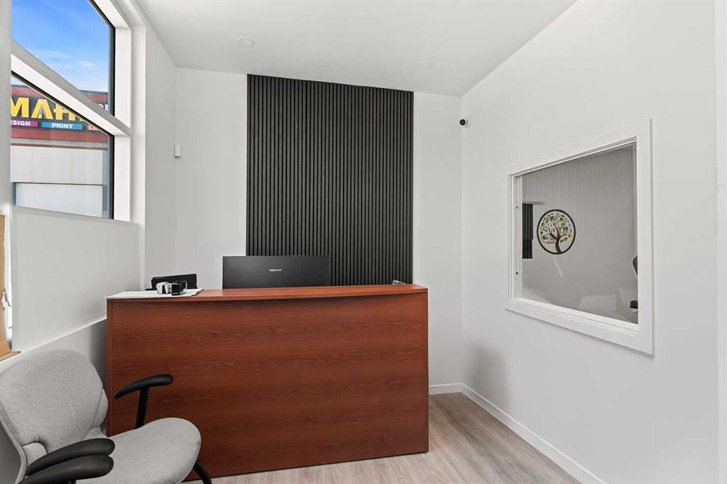 305 - 10960 42 Street Northeast, Calgary, AB