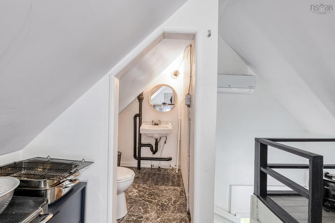 706 King Street, Bridgewater, NS