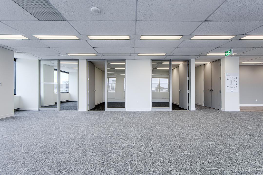 2600 - 180 Dundas Street West, Toronto, ON