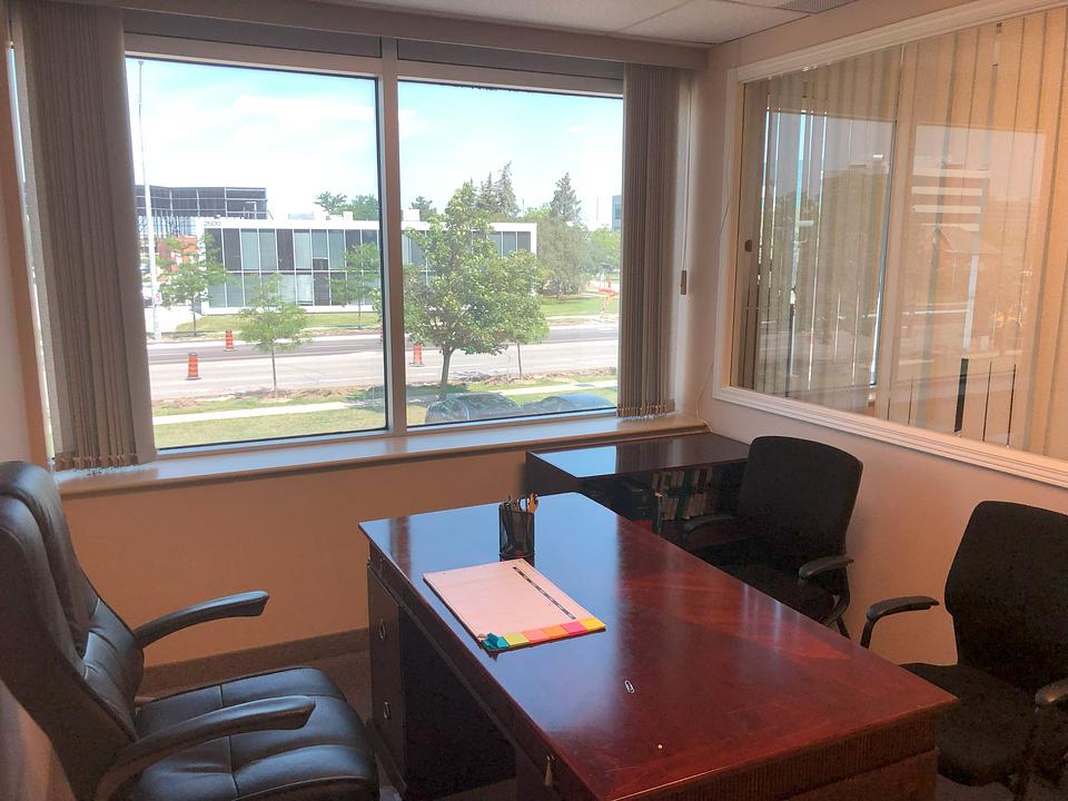205 - 2601 Matheson Blvd E, Mississauga, ON