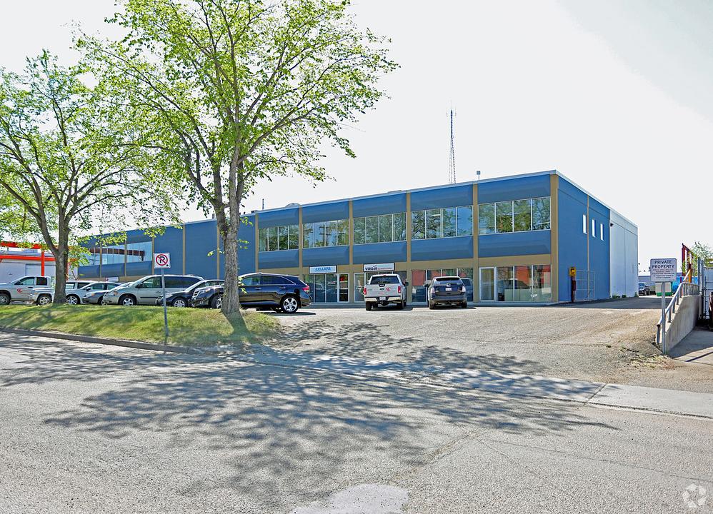 9333 37 Avenue Northwest, Edmonton, AB