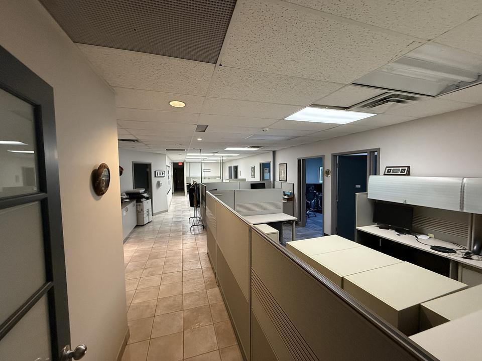 100 - 1195 Michael Street, Ottawa, ON