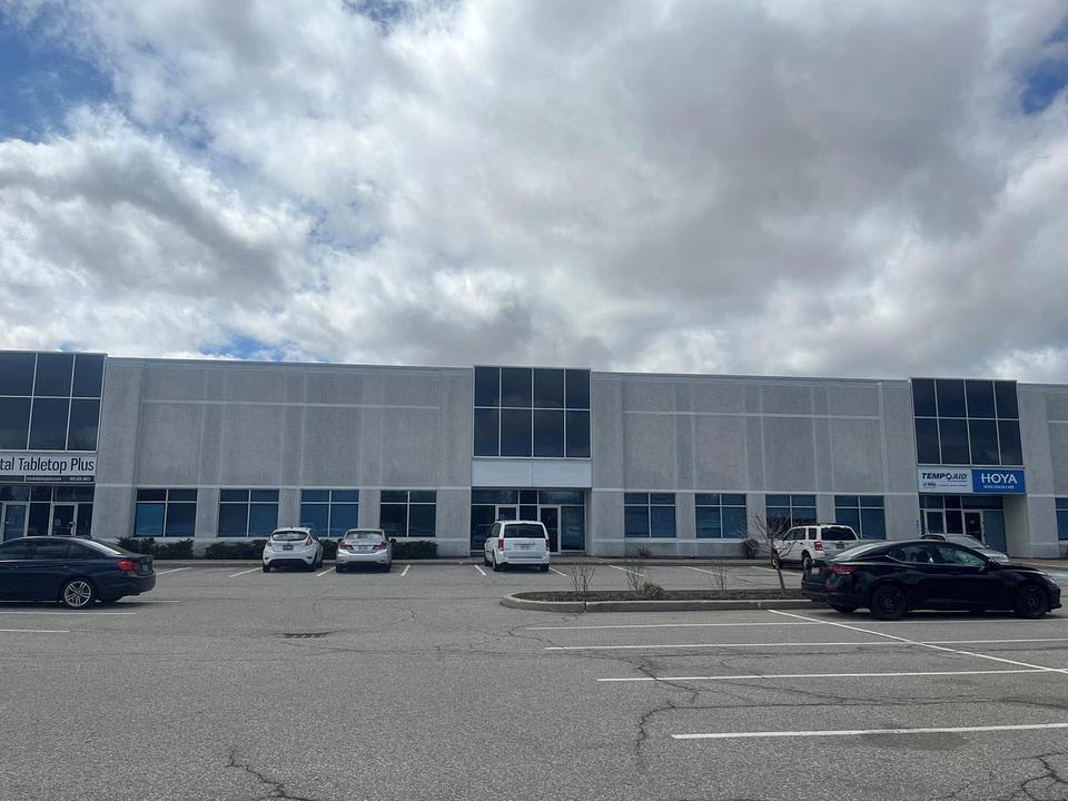 2-3200 - 3350 Ridgeway Drive, Mississauga, ON