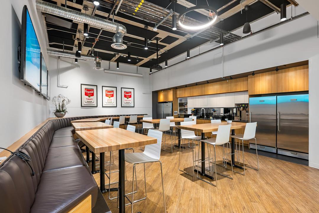 201 - 550 West Broadway, Vancouver, BC