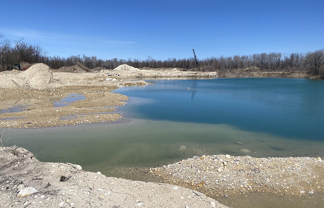 Sheringham Road East, St. Laurent, MB