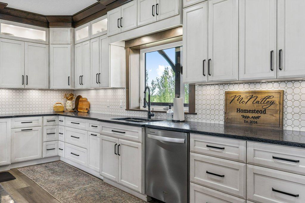 26517 Township Road 584, Pickardville, AB