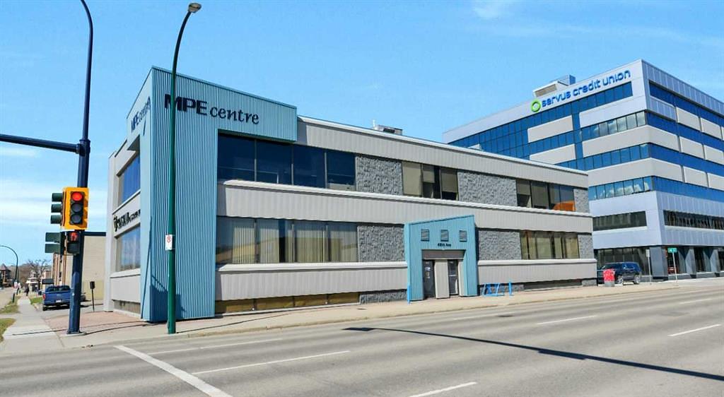 302 - 4702 49 Avenue, Red Deer, AB