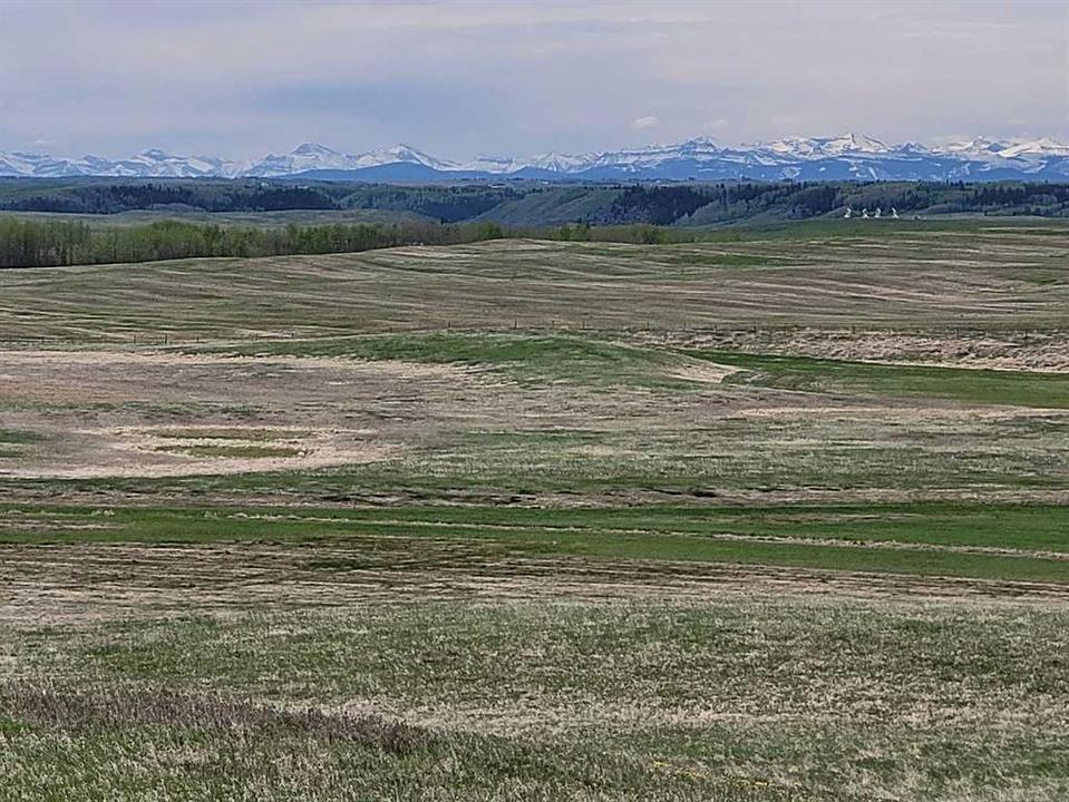 272065 Lochend Road, Rocky View County, AB