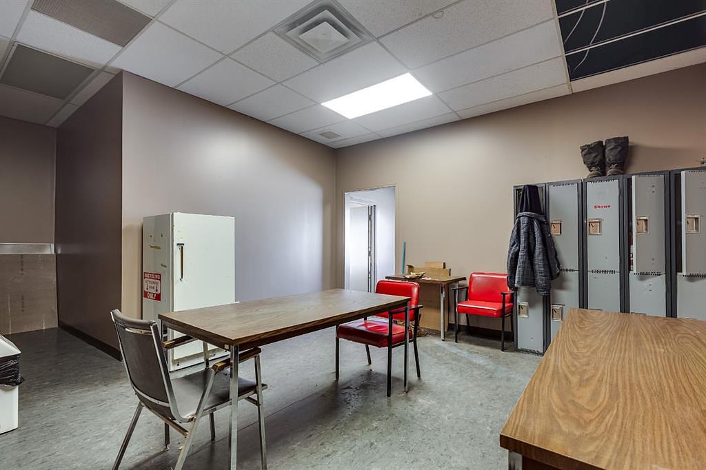 44 Avenue, Ponoka, AB