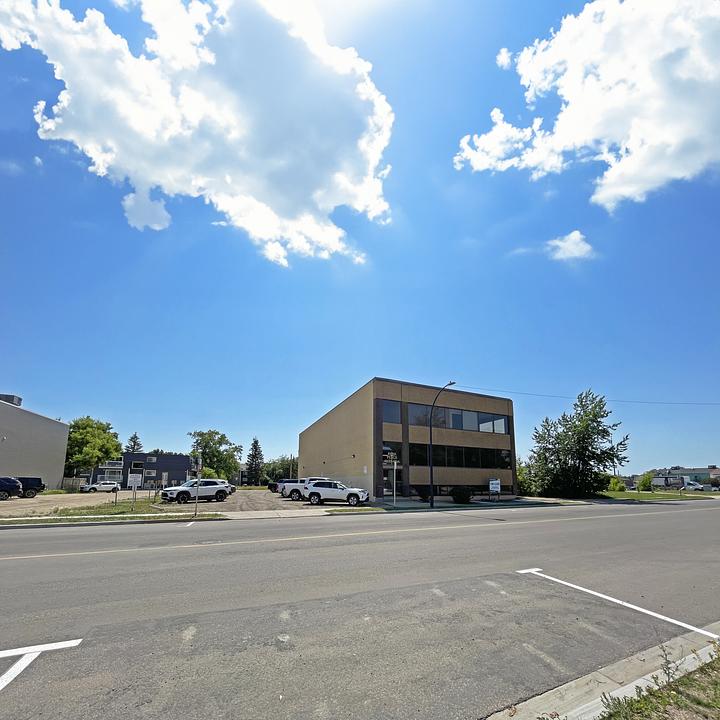 300 - 4825 47 Street, Red Deer, AB
