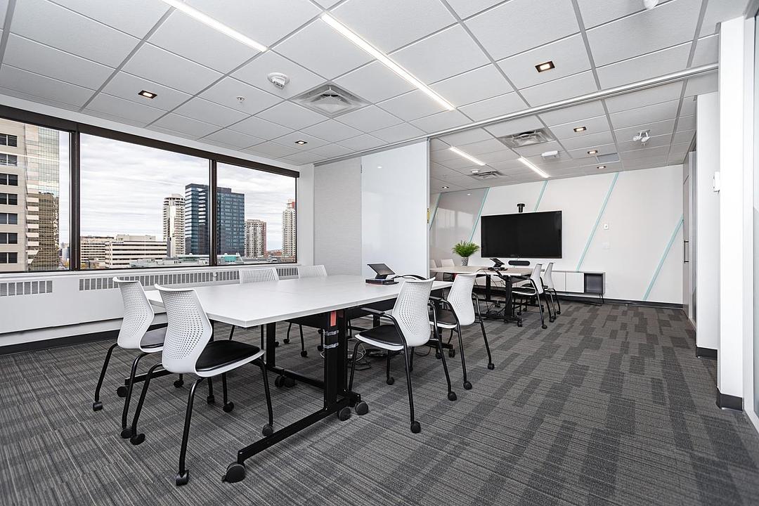 800 - 10065 Jasper Avenue, Edmonton, AB