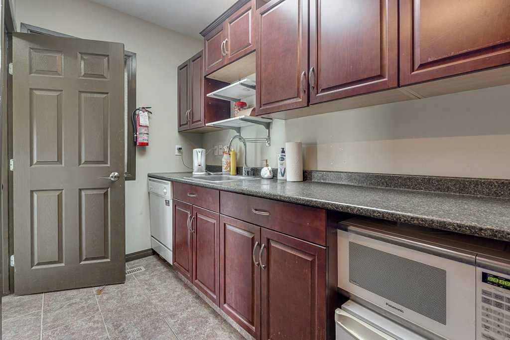 4606 48 Avenue, Red Deer, AB