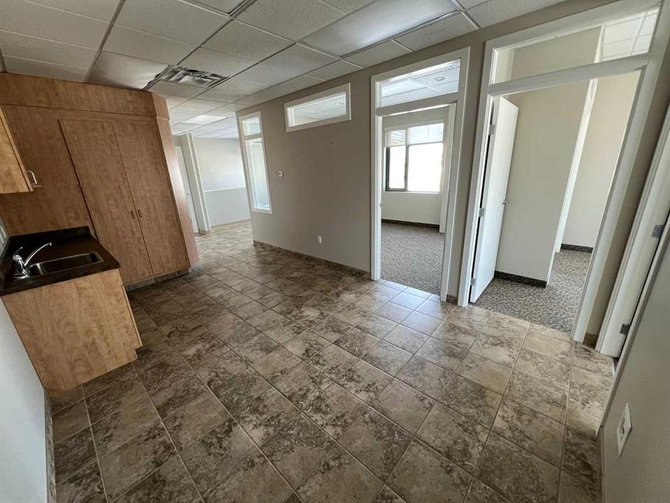 207 - 10605 West Side Drive, Grande Prairie, AB