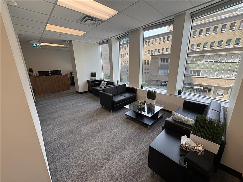 300 - 605-123 Edward Street, Toronto, ON