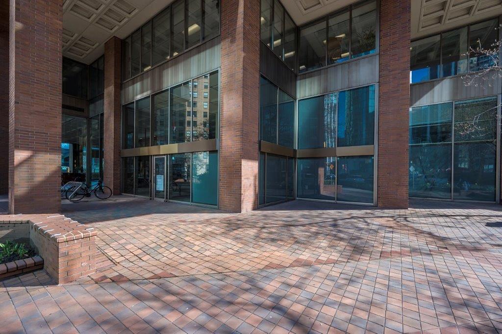 100 - 999 West Hastings Street, Vancouver, BC