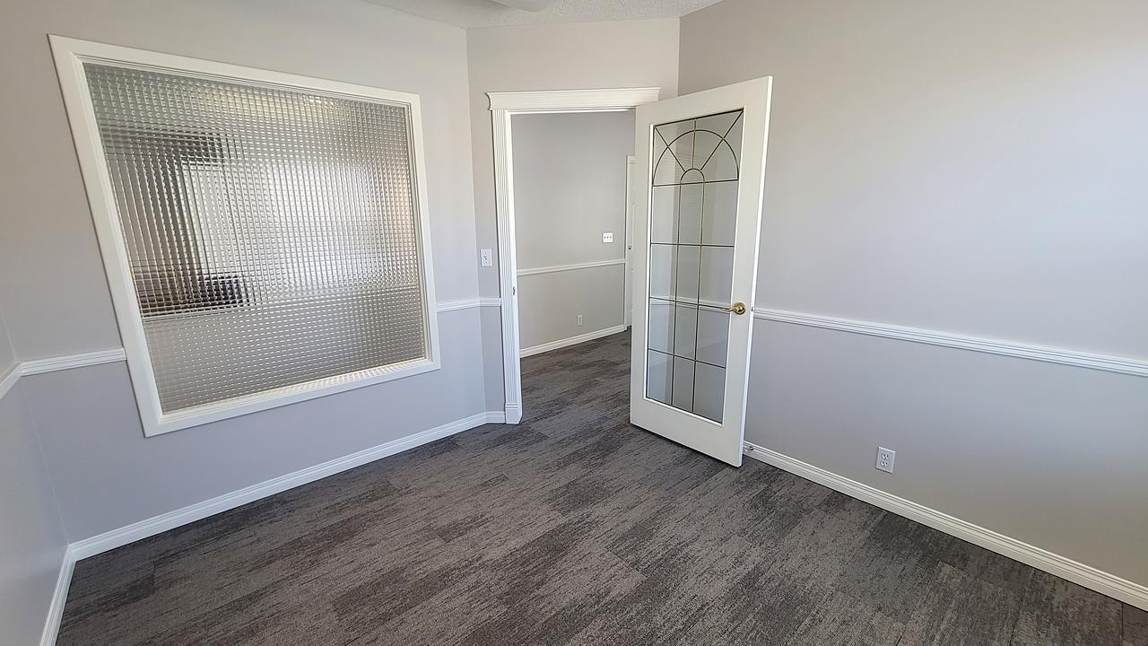 200 - 5520 2 Street Southwest, Calgary, AB