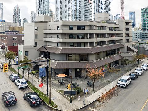 6125 Sussex Avenue, Burnaby, BC
