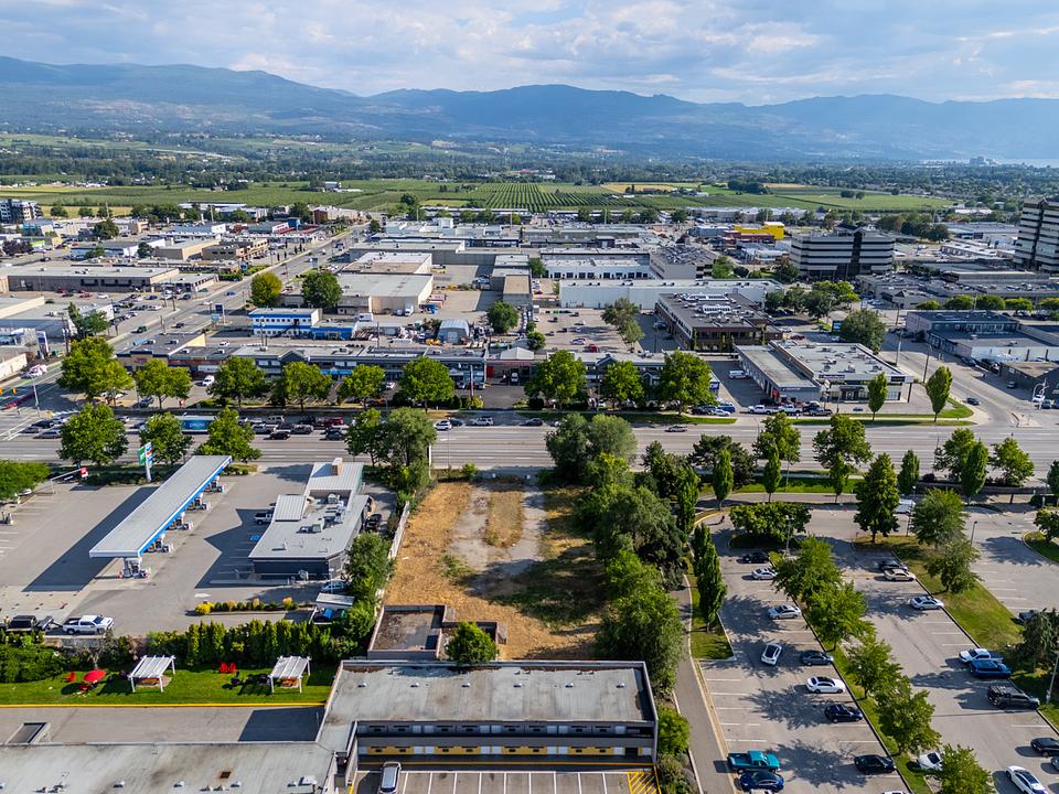 1864 Harvey Avenue, Kelowna, BC