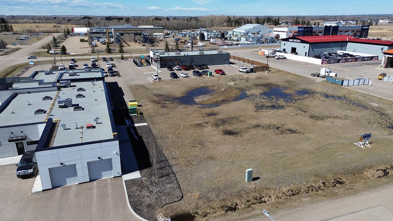 Mckenzie Crescent, Red Deer County, AB