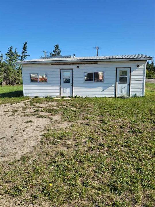 6 Street, Beaverlodge, AB