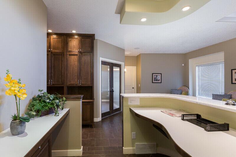 121B Elma Street, Okotoks, AB