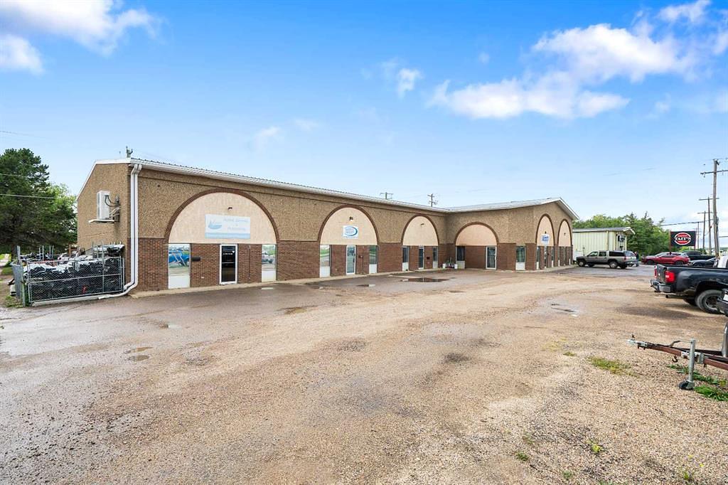 2 - 5702 50 Avenue, Lloydminster, AB
